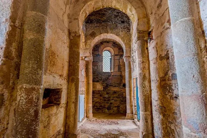 Basílica de Santa Lucía del Trampal
